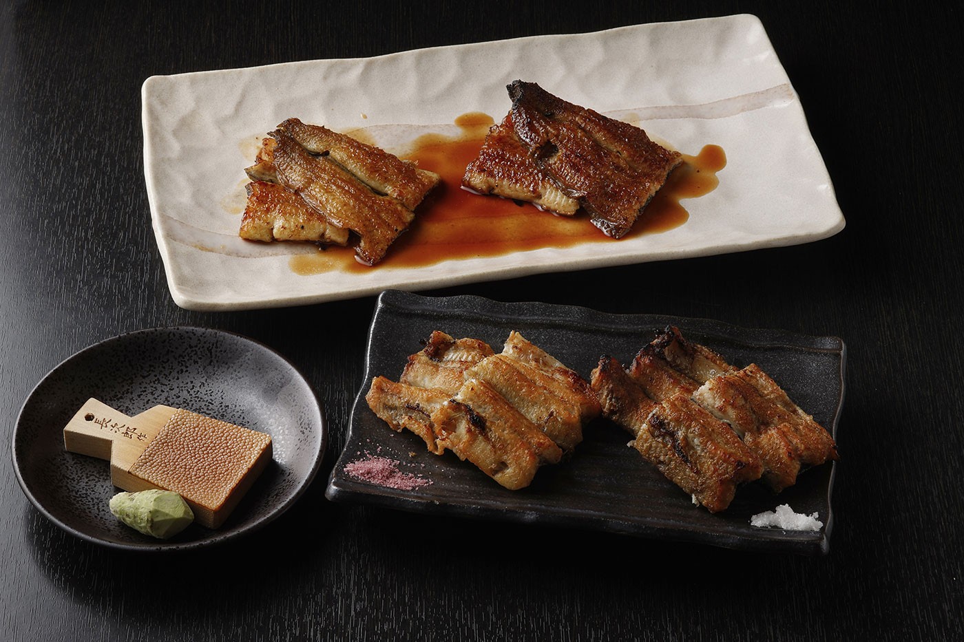天然を地焼きで「うなぎワンダーランド」